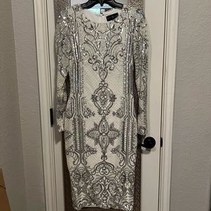 Exquisite formal long sleeve Sequin dress!